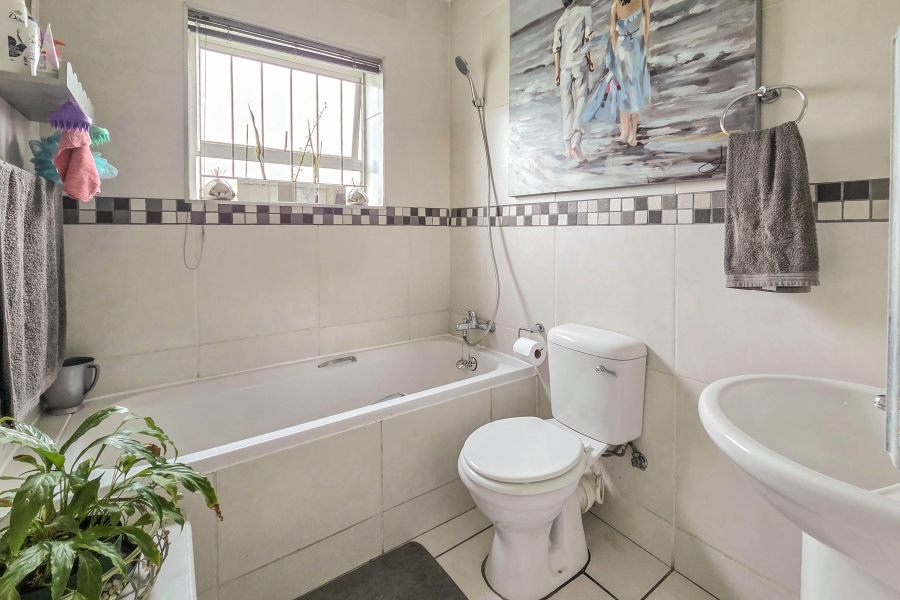 3 Bedroom Property for Sale in Ruwari Western Cape